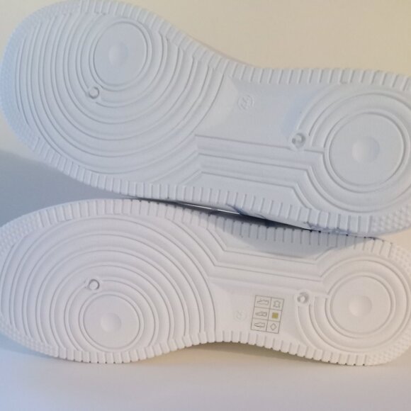 Sneaker's - Picture 5 of 6